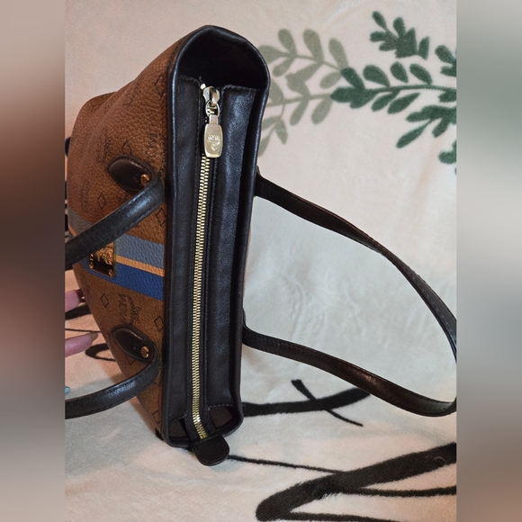 💯 Authentic Limited Edition MCM Tote (Small) - Picture 12 of 13